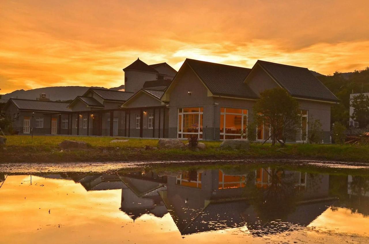 Brown No.3 B&B Chishang Exterior foto